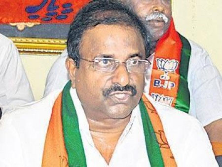 tdp,somu veerraju,bjp,amith sha,somu veerraju bjp present race,andhra pradesh  టిడిపి పై దాడి చేస్తే అధ్యక్ష పదవి..!